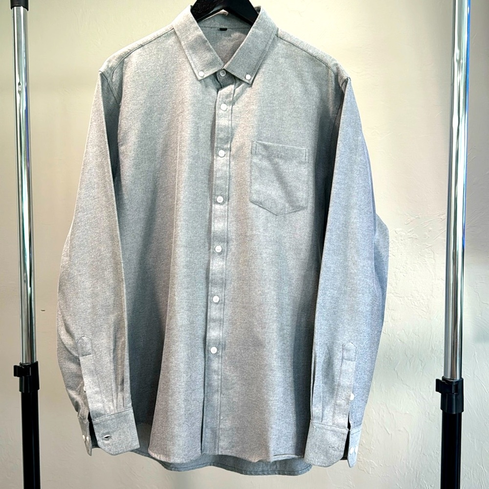 Men’s Button Down Long Sleeve Shirt. Excellent Condition, Used Once.